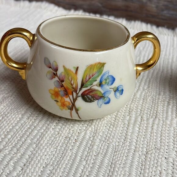 Cream and Sugar Porcelain Set with Gold Leaf Trim and Floral Design - Picture 3 of 7